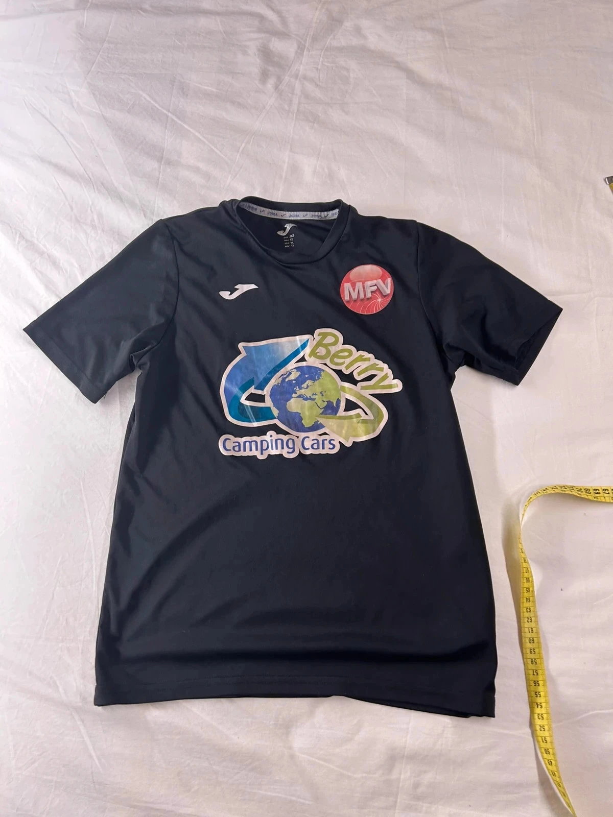 T-shirt maillot de sport noir joma